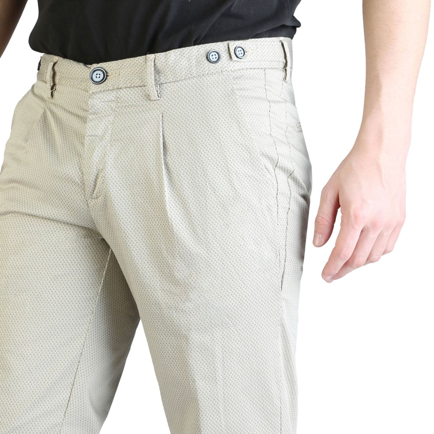 Yes Zee Broek